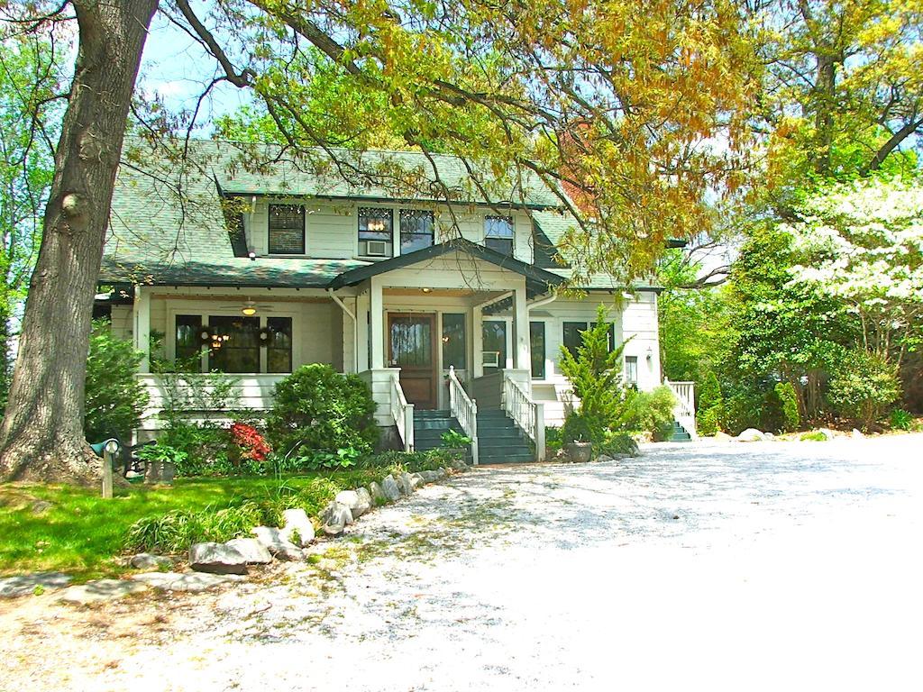 Oakland Cottage Bed And Breakfast Asheville Exterior photo