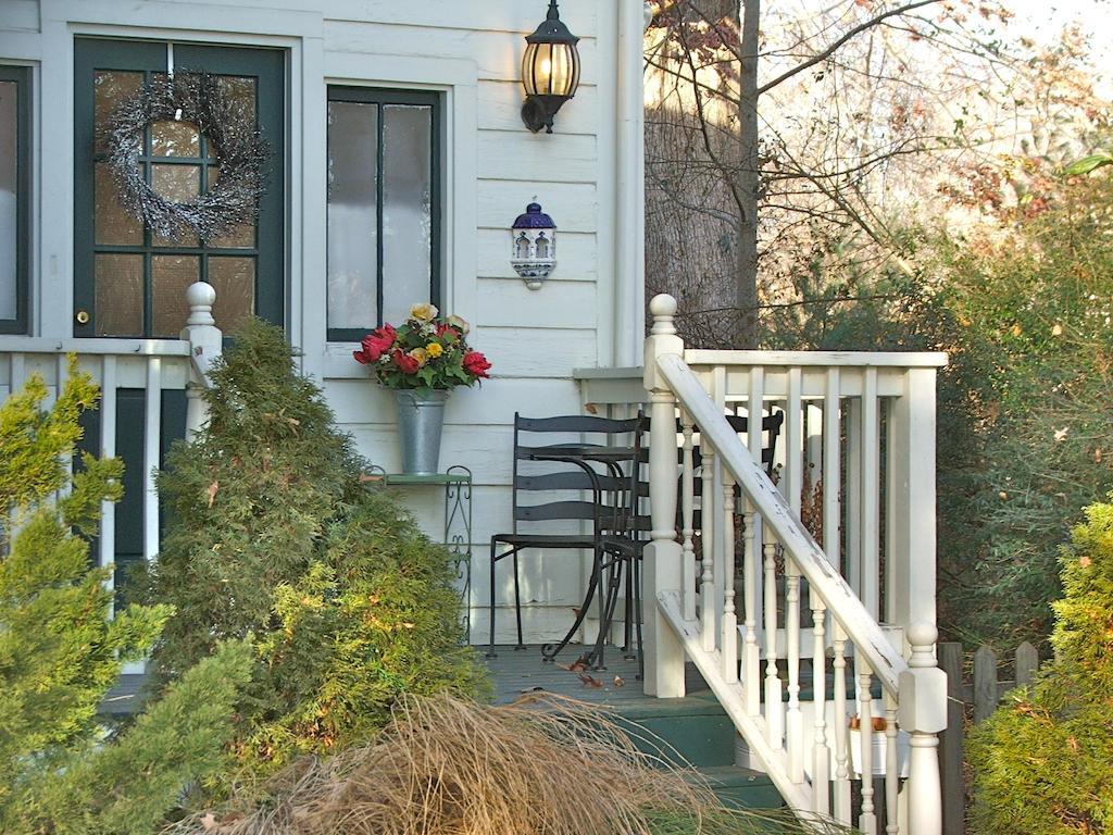 Oakland Cottage Bed And Breakfast Asheville Exterior photo