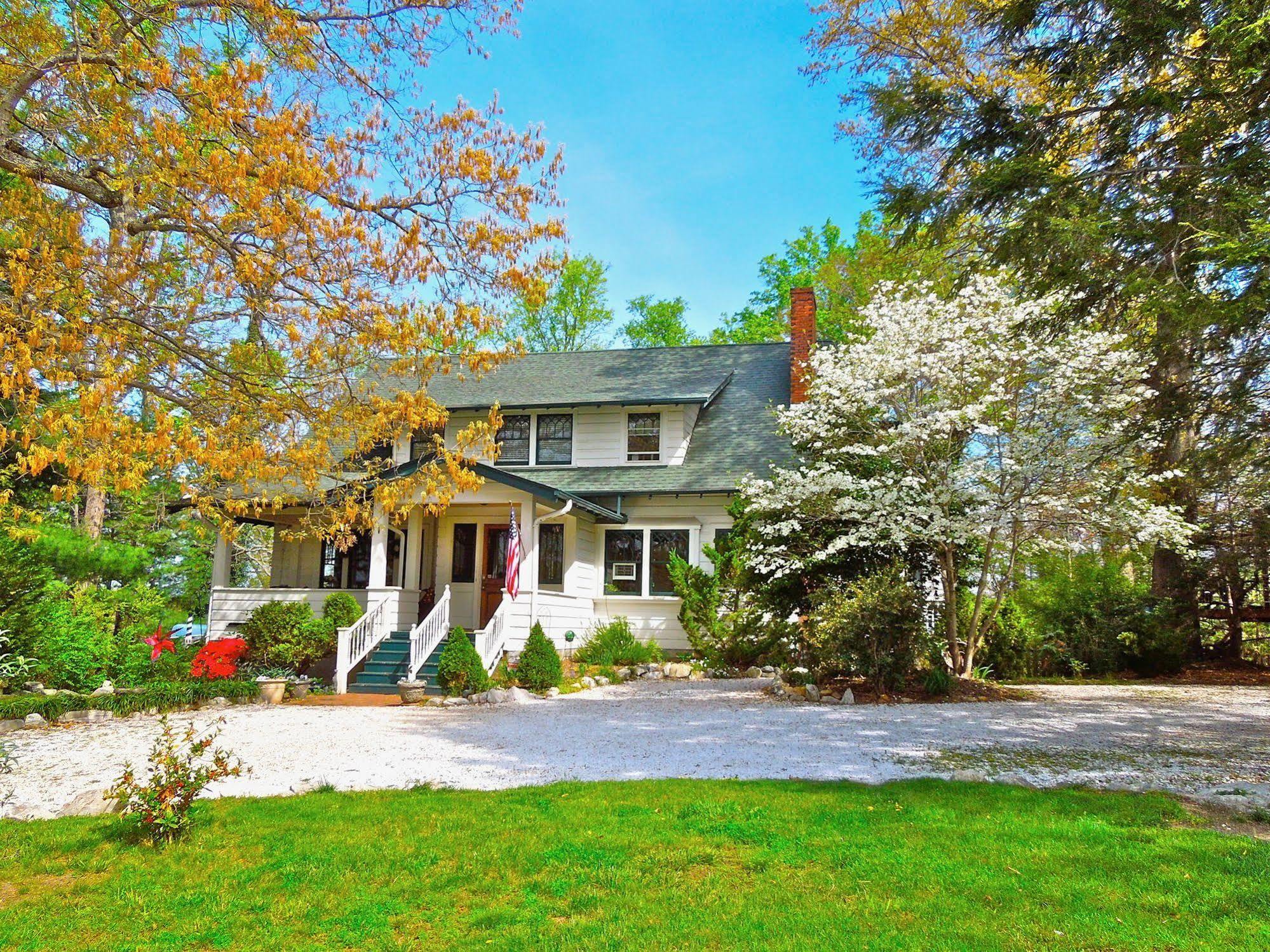 Oakland Cottage Bed And Breakfast Asheville Exterior photo